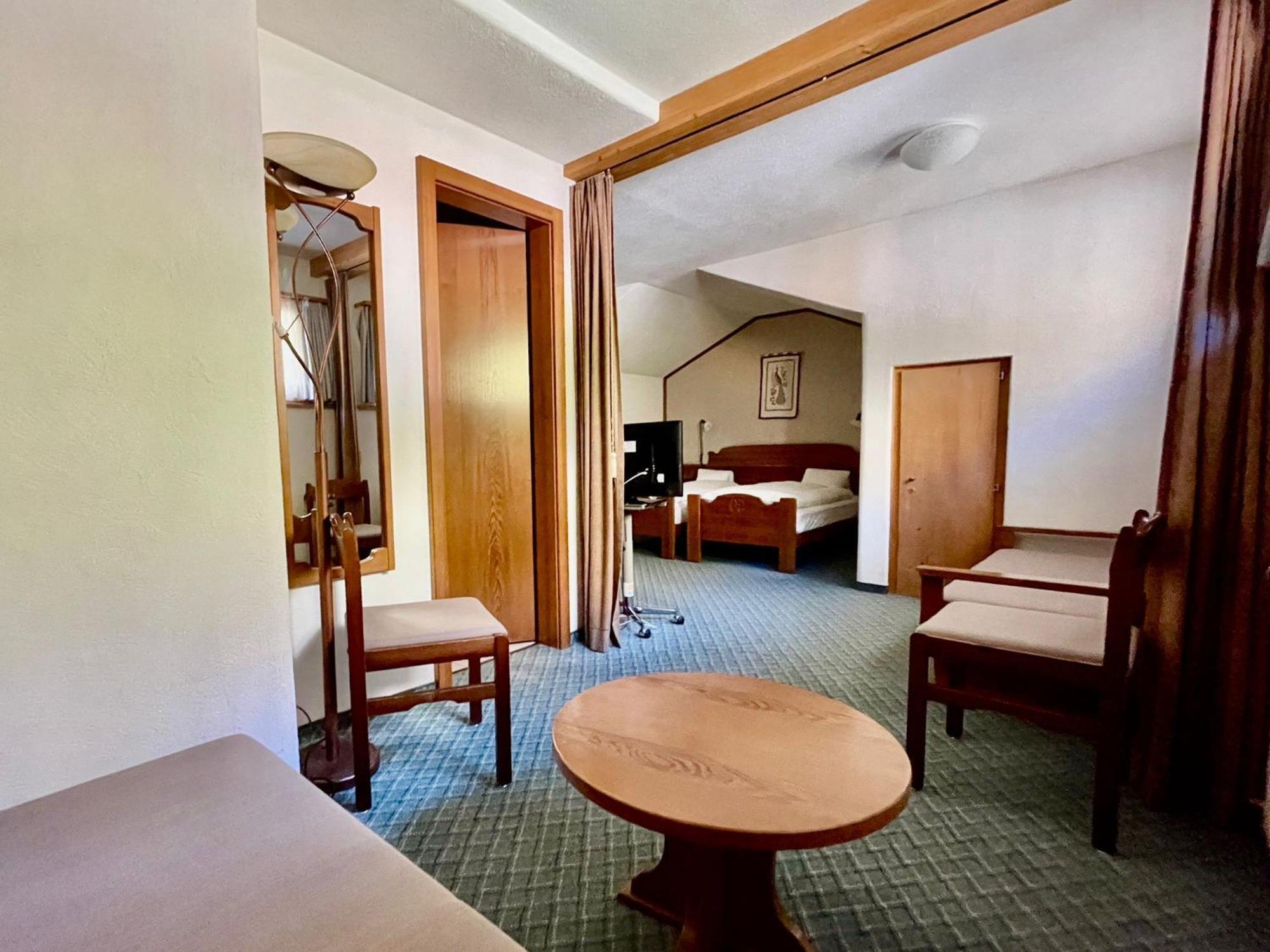 Hotel Chesa Grischa Sils Baselgia المظهر الخارجي الصورة